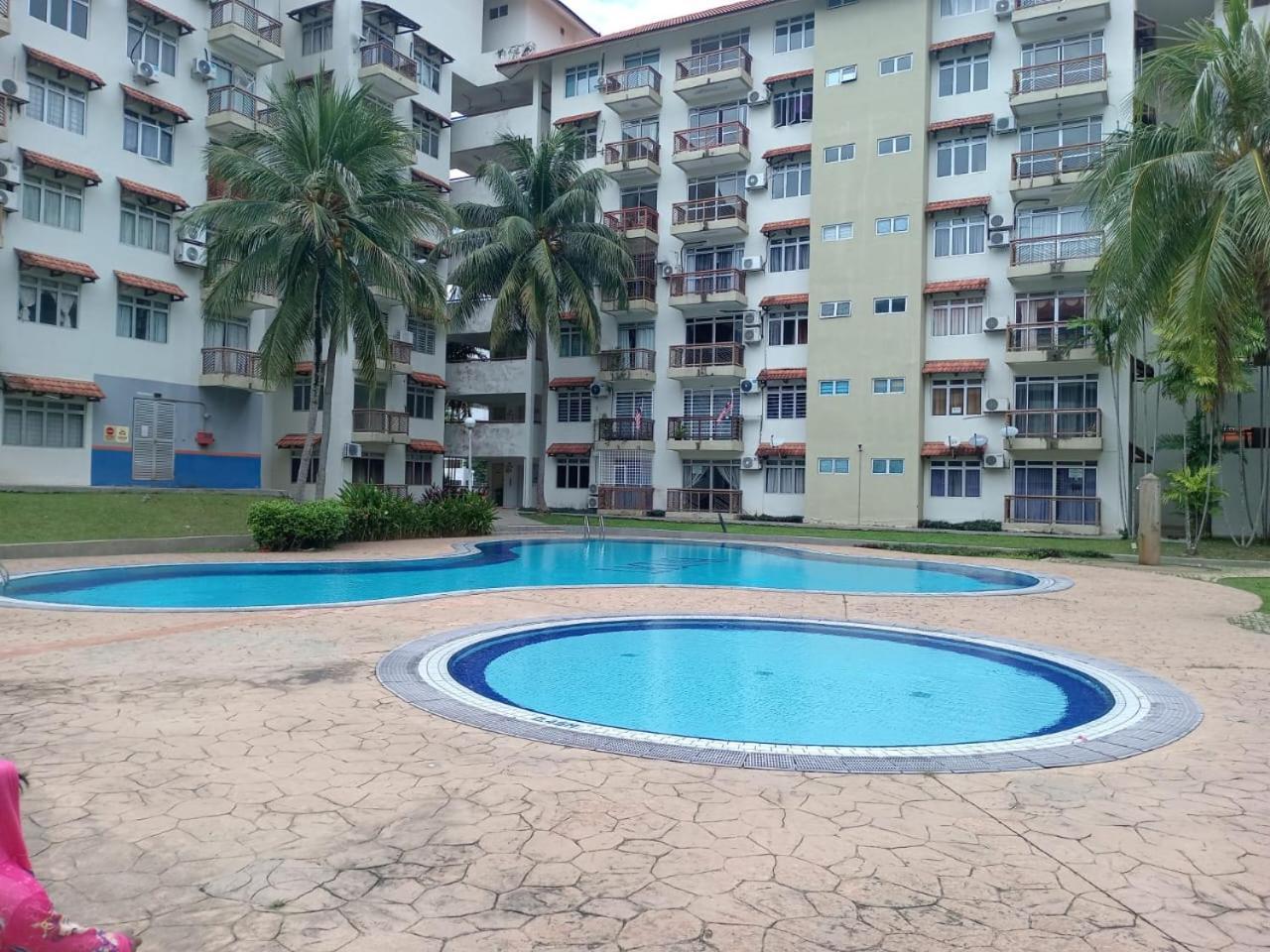 Jas Laguna Condo Resort Port Dickson Exteriör bild